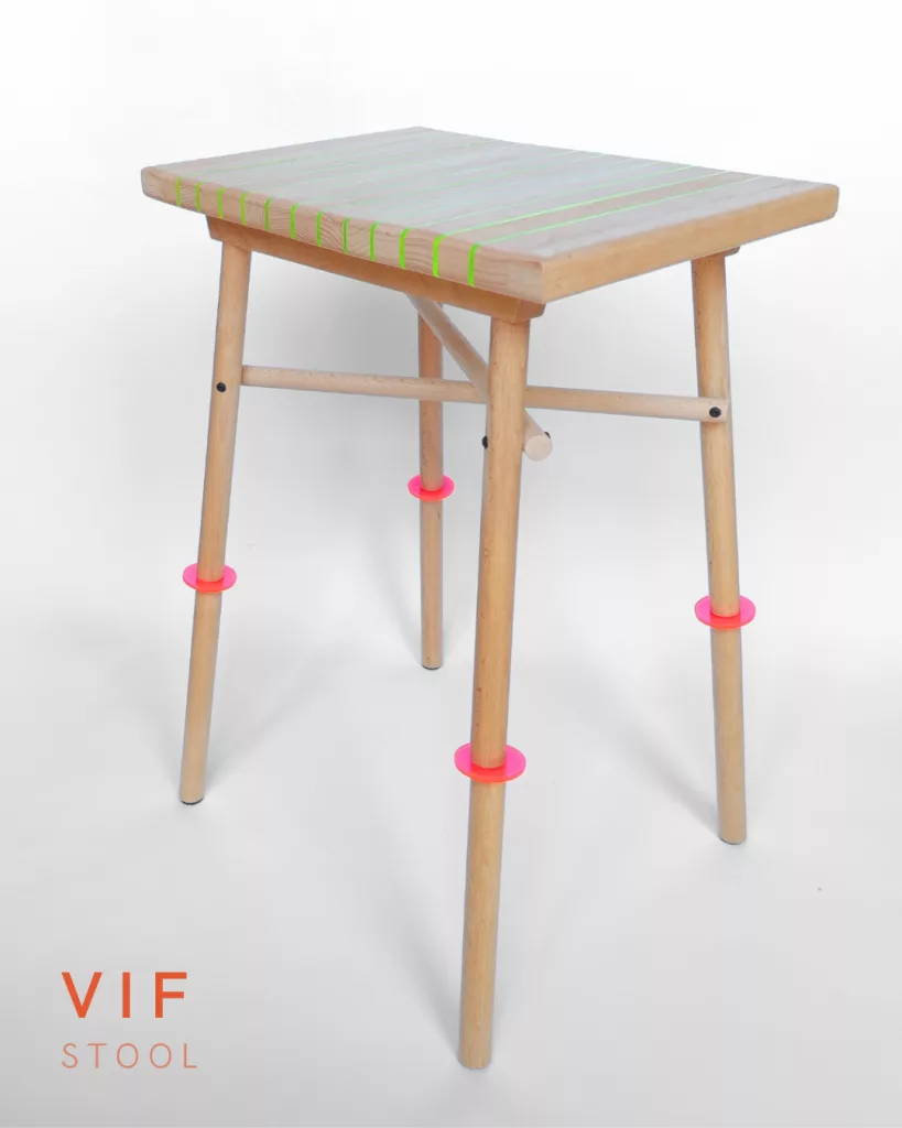 Vif - stool made by hand by atelier popi at Brussels. beech and plexiglass